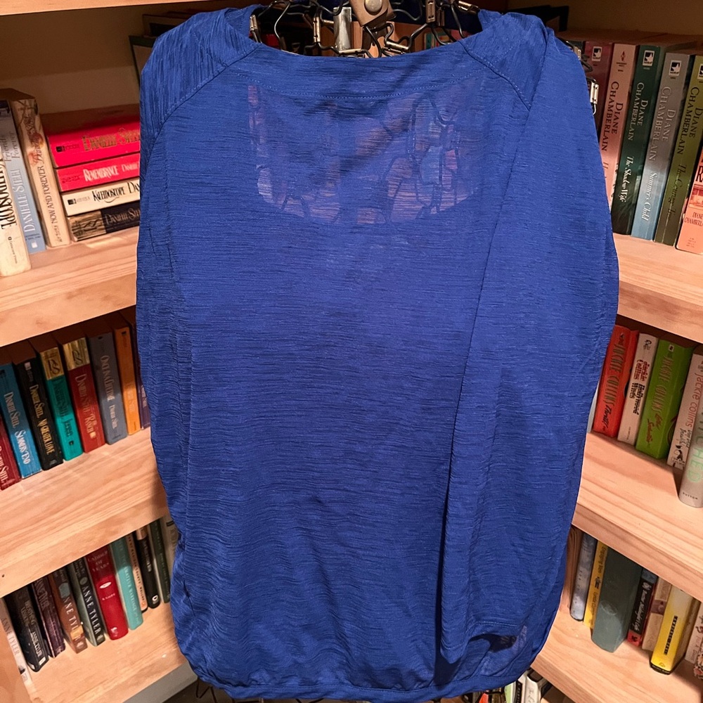 Athleta NWT athleisure top